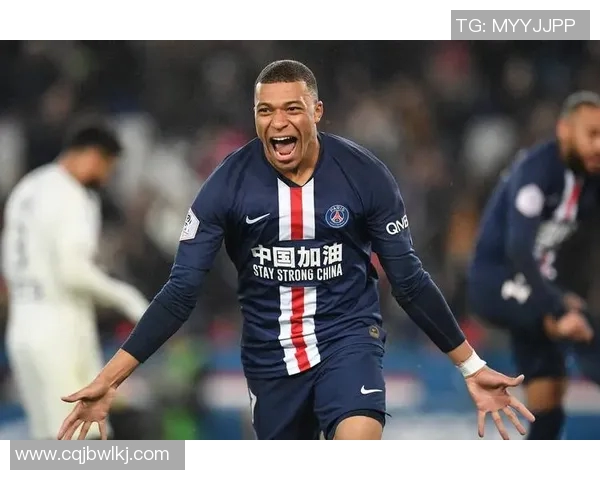 斯特堡与布尔格的激烈对决展现足球魅力与战术智慧 斯特堡与布尔格的激烈对决展现足球魅力与战术智慧